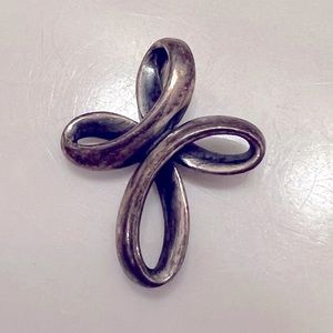 James Avery Eternal Ribbon Cross Necklace Pendant